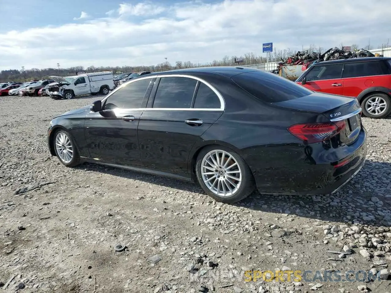 2 fotografías del automóvil dañado W1KZF8EB5MA896252 MERCEDES-BENZ E-CLASS 2021
