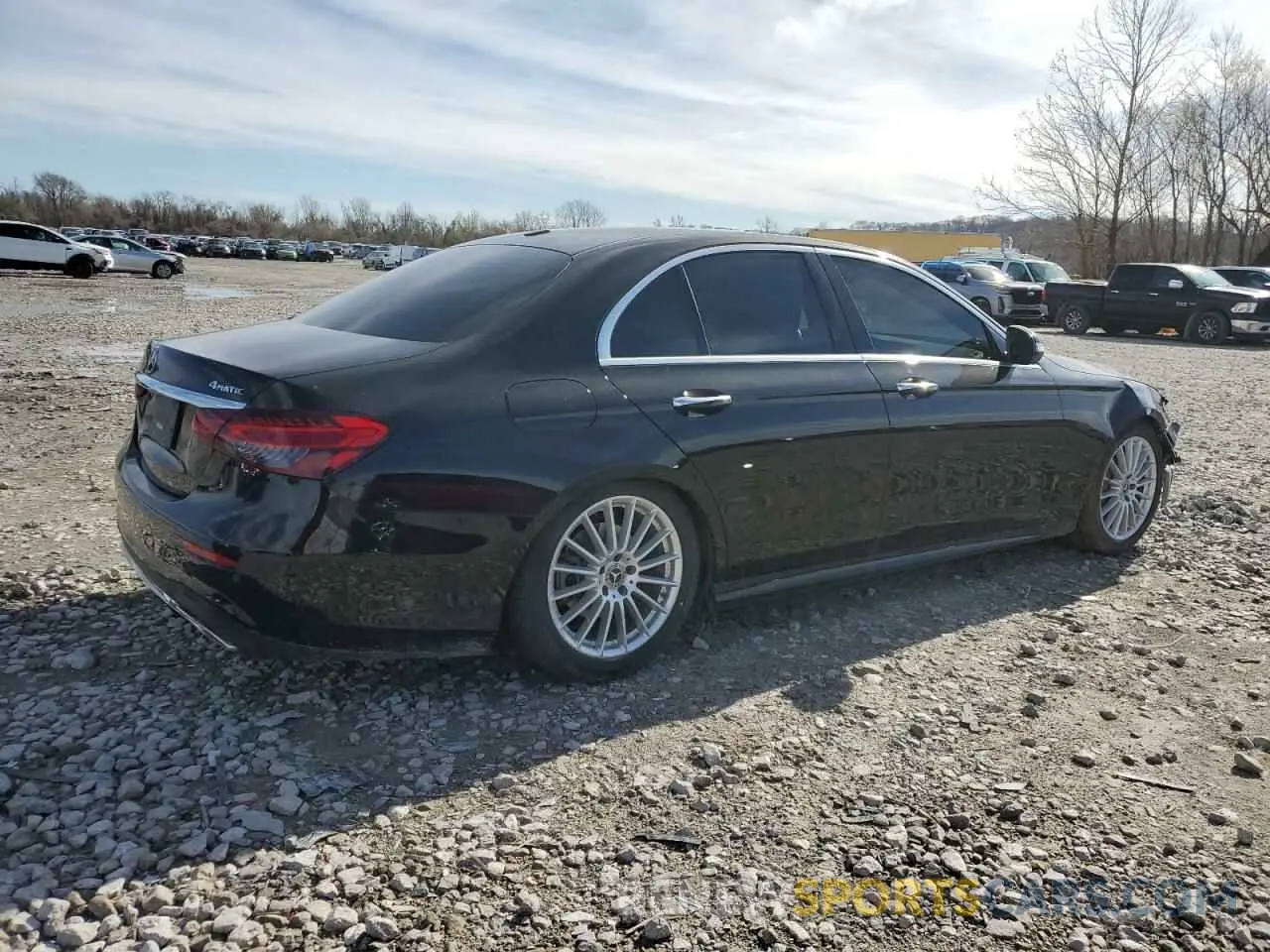 3 fotografías del automóvil dañado W1KZF8EB5MA896252 MERCEDES-BENZ E-CLASS 2021