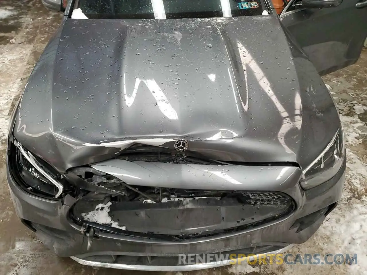 12 fotografías del automóvil dañado W1KZF8EB5MA930643 MERCEDES-BENZ E-CLASS 2021