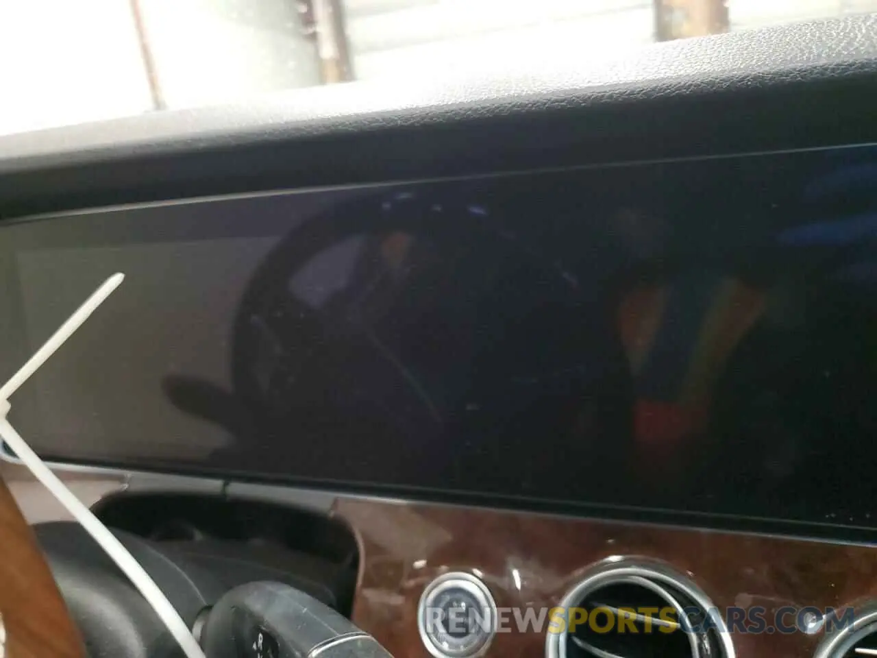 9 fotografías del automóvil dañado W1KZF8EB5MA930643 MERCEDES-BENZ E-CLASS 2021