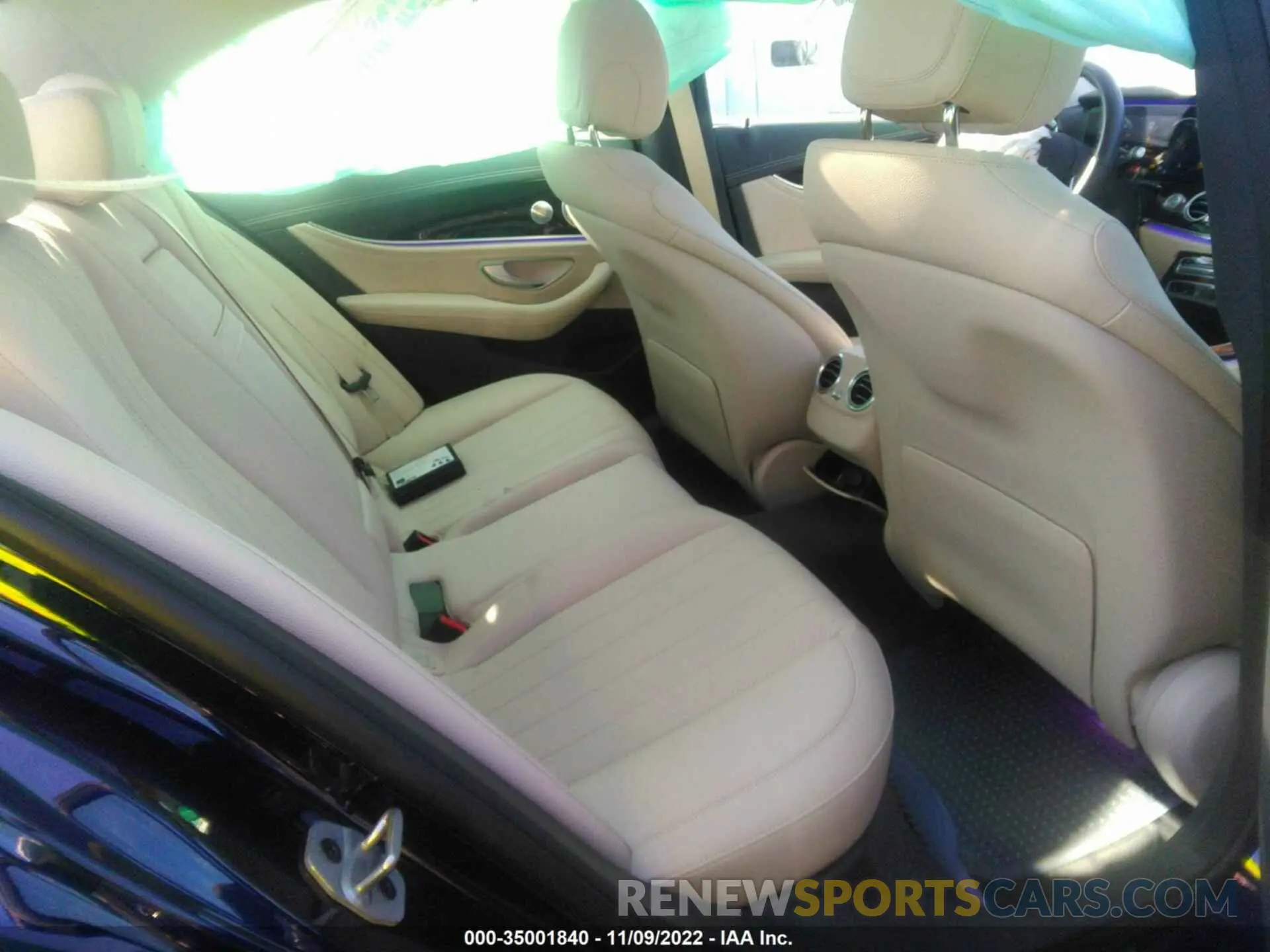 8 fotografías del automóvil dañado W1KZF8EB7MA908806 MERCEDES-BENZ E-CLASS 2021