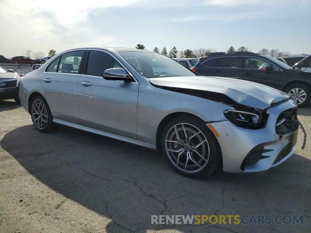 4 fotografías del automóvil dañado W1KZF8EB9MA875615 MERCEDES-BENZ E-CLASS 2021