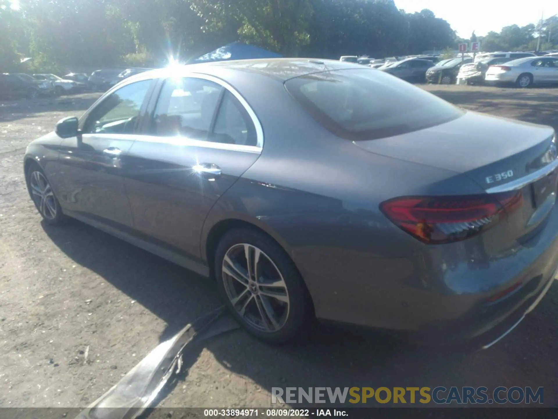 3 fotografías del automóvil dañado W1KZF8EBXMA933330 MERCEDES-BENZ E-CLASS 2021