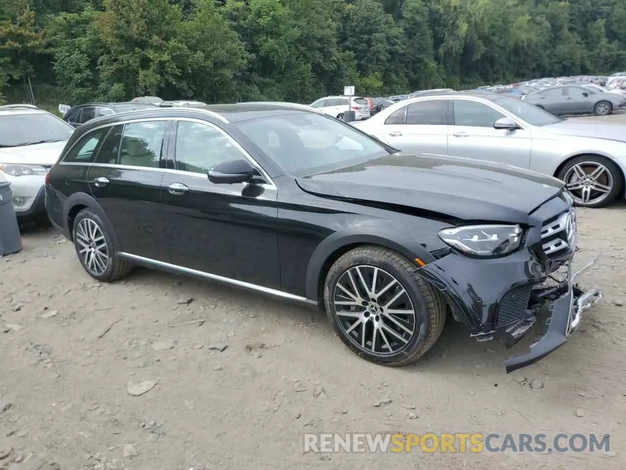 4 fotografías del automóvil dañado W1KZH6AB0MA938802 MERCEDES-BENZ E-CLASS 2021