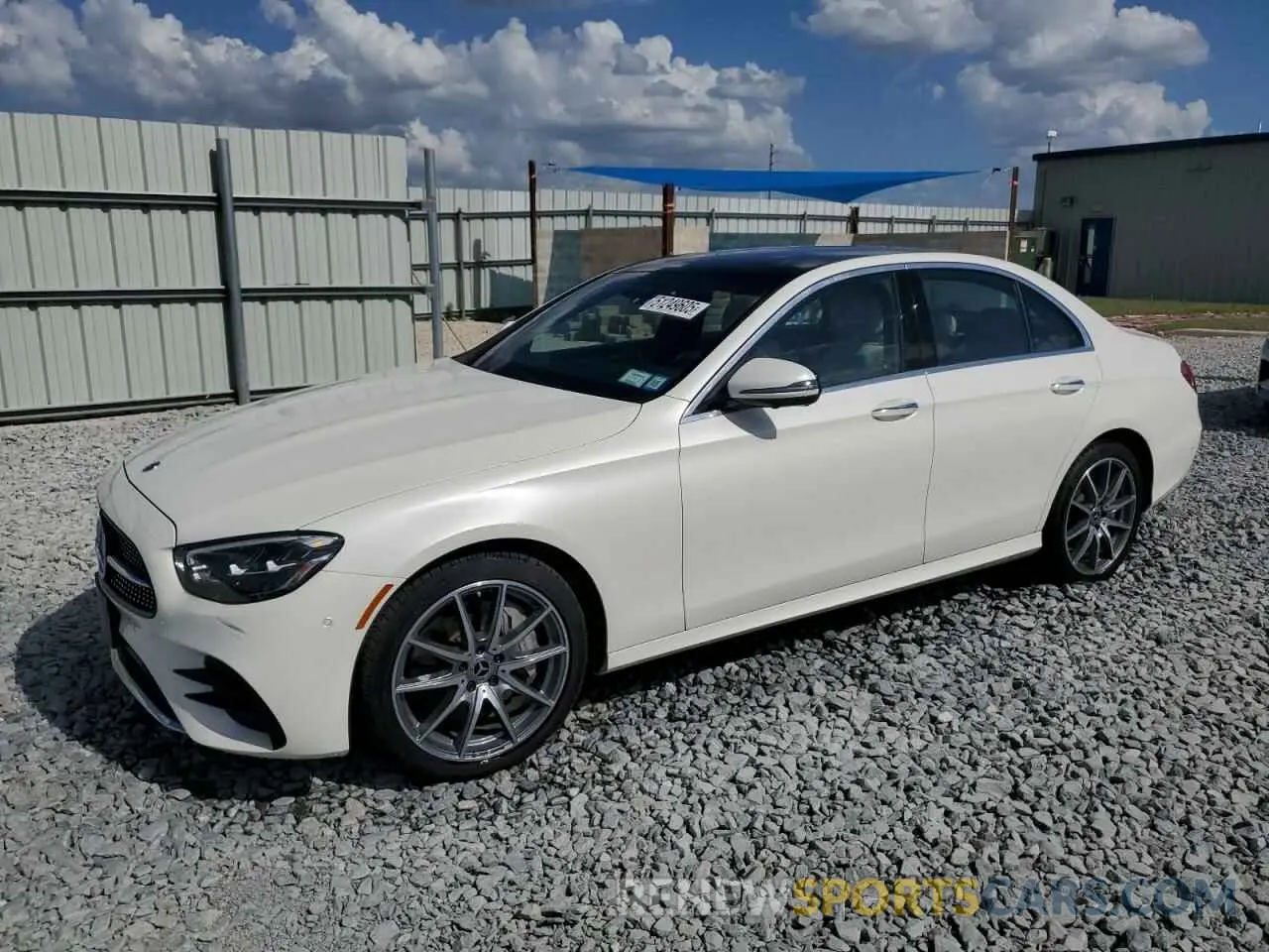 1 fotografías del automóvil dañado W1KZF5KB5NB084741 MERCEDES-BENZ E-CLASS 2022