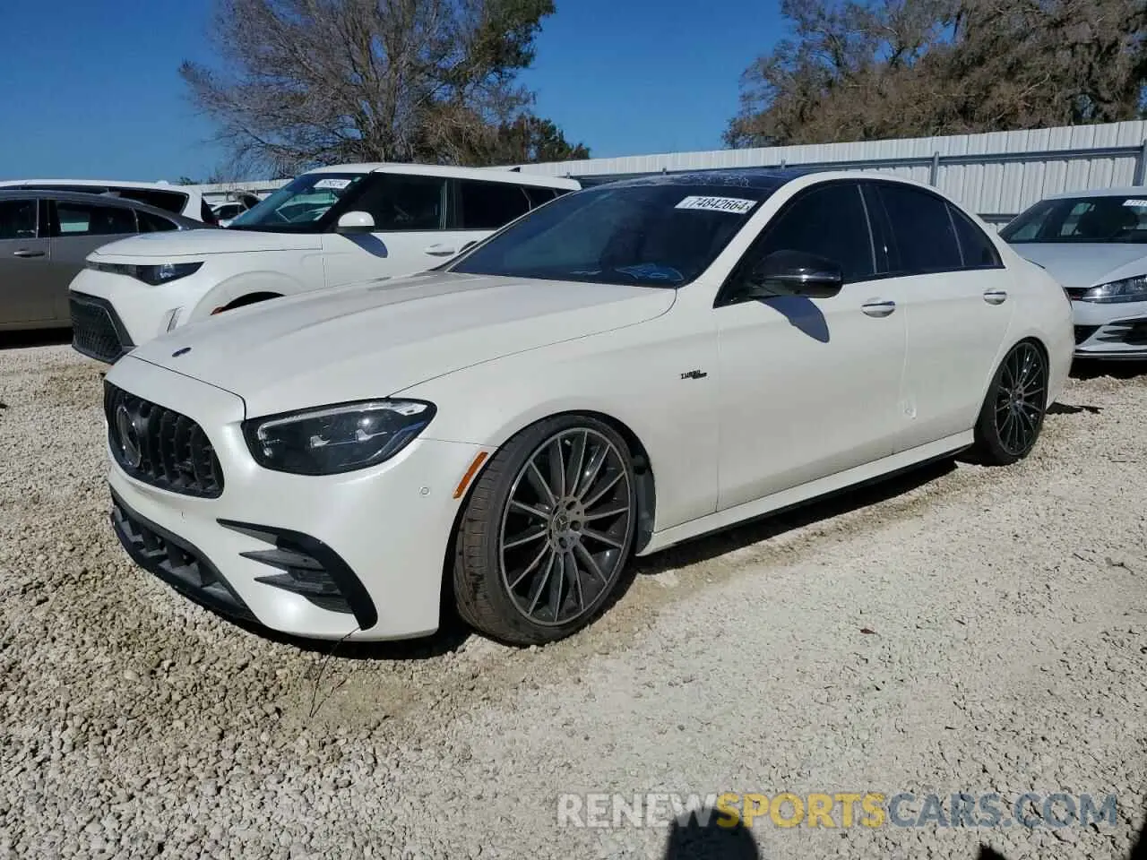 1 fotografías del automóvil dañado W1KZF6BB5NB031706 MERCEDES-BENZ E-CLASS 2022