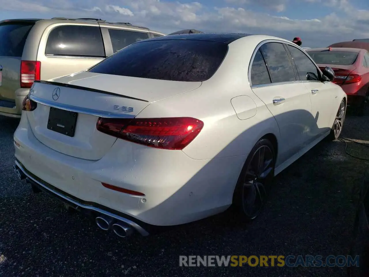 4 fotografías del automóvil dañado W1KZF6BB8NB069222 MERCEDES-BENZ E-CLASS 2022