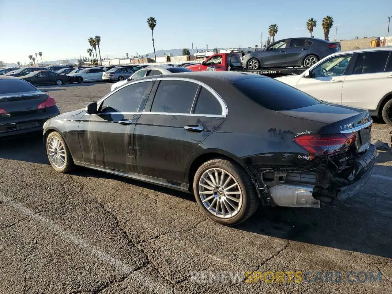 2 fotografías del automóvil dañado W1KZF8DB0NB085097 MERCEDES-BENZ E-CLASS 2022