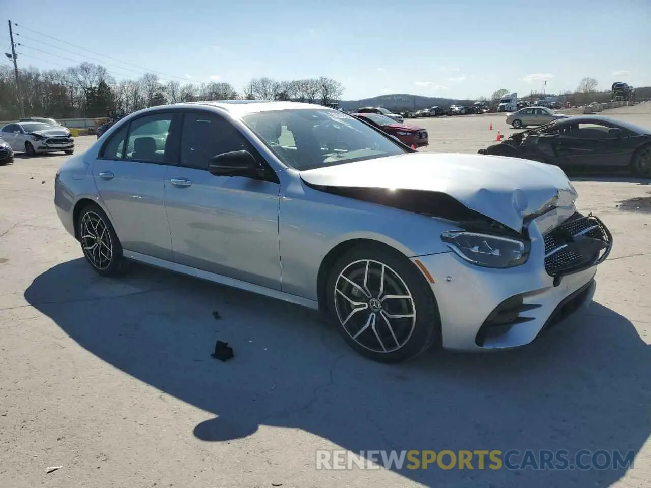 4 fotografías del automóvil dañado W1KZF8DB4NB095261 MERCEDES-BENZ E-CLASS 2022