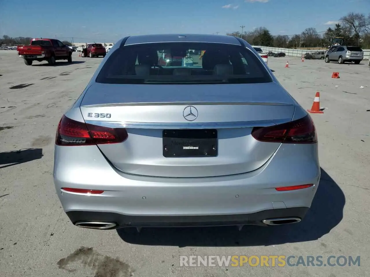 6 fotografías del automóvil dañado W1KZF8DB4NB095261 MERCEDES-BENZ E-CLASS 2022