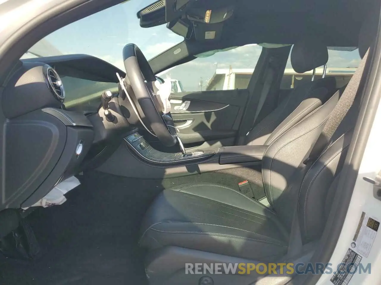 7 fotografías del automóvil dañado W1KZF8DB5NB097889 MERCEDES-BENZ E-CLASS 2022