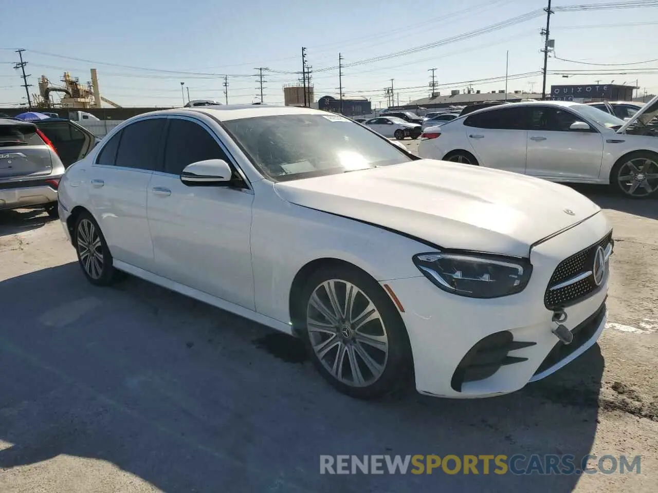 4 fotografías del automóvil dañado W1KZF8DB7NB027441 MERCEDES-BENZ E-CLASS 2022
