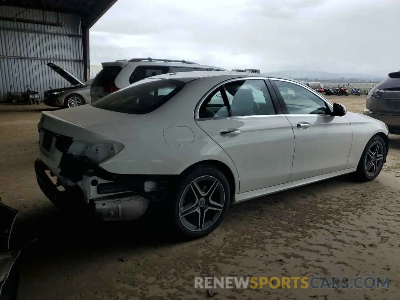 3 fotografías del automóvil dañado W1KZF8DB7NB050539 MERCEDES-BENZ E-CLASS 2022