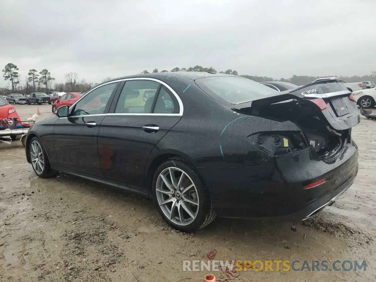 2 fotografías del automóvil dañado W1KZF8DB8NB071416 MERCEDES-BENZ E-CLASS 2022
