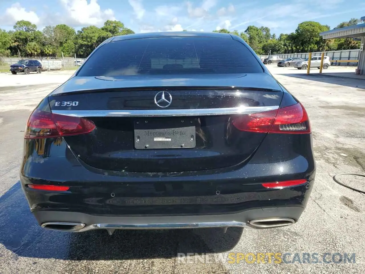 6 fotografías del automóvil dañado W1KZF8DB9NB070677 MERCEDES-BENZ E-CLASS 2022