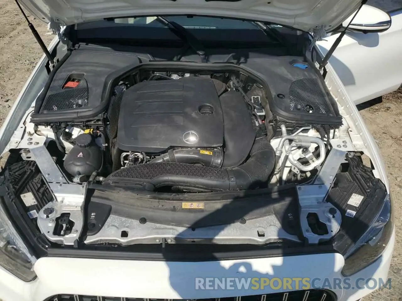 11 fotografías del automóvil dañado W1KZF8EB0NB021009 MERCEDES-BENZ E-CLASS 2022