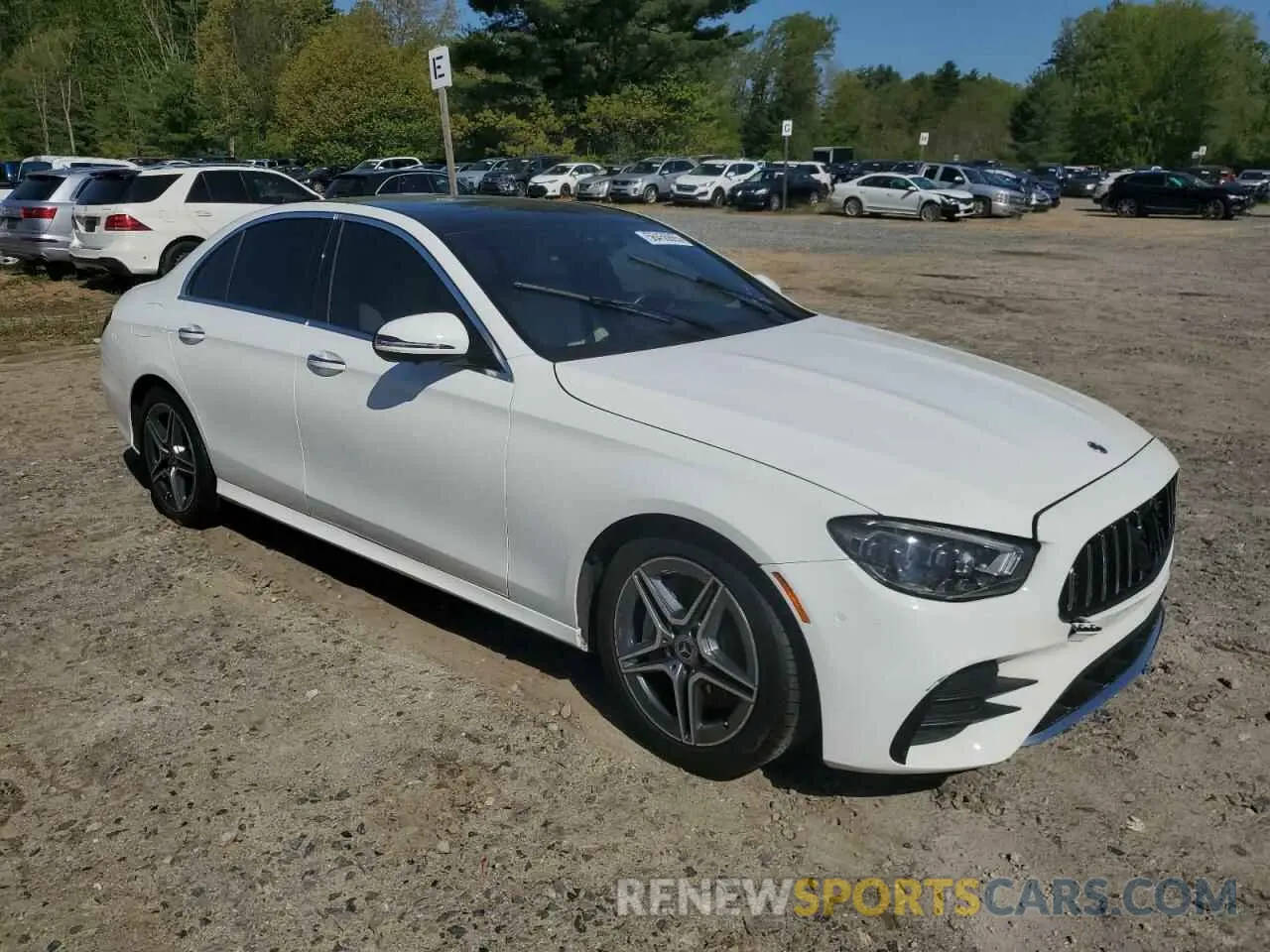4 fotografías del automóvil dañado W1KZF8EB0NB021009 MERCEDES-BENZ E-CLASS 2022