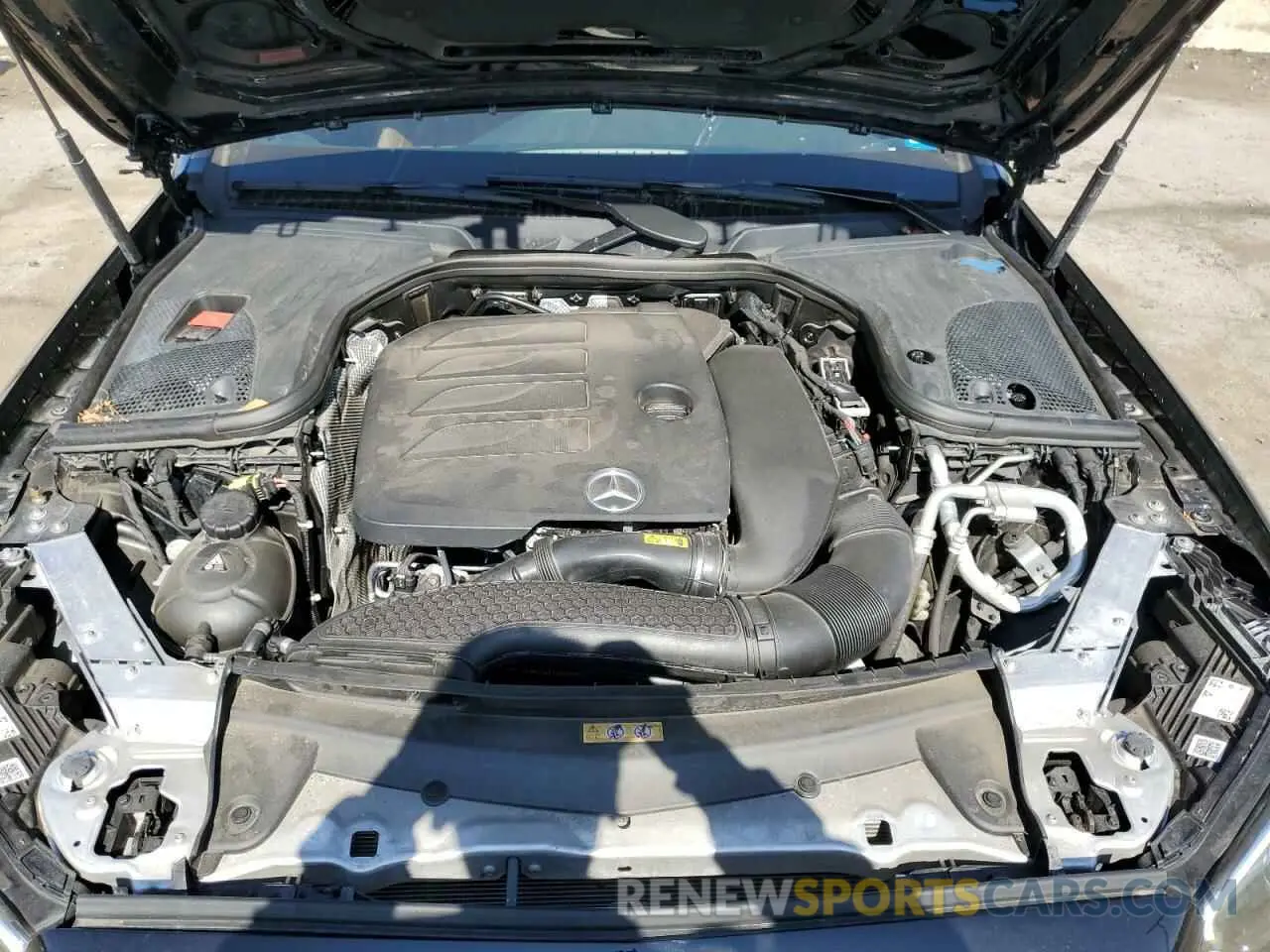 11 fotografías del automóvil dañado W1KZF8EB2NB052455 MERCEDES-BENZ E-CLASS 2022