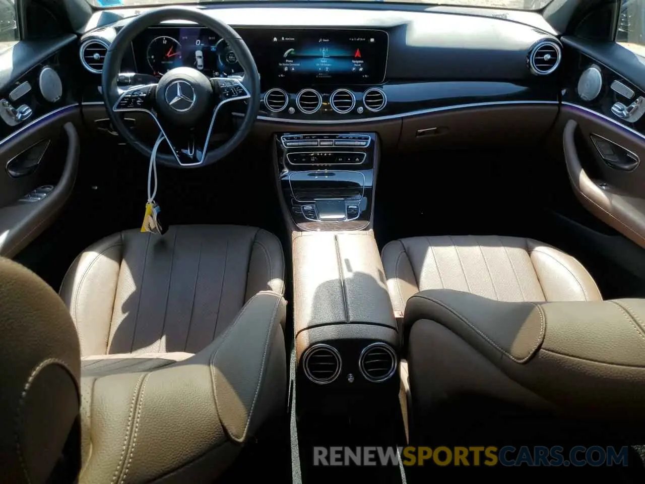 8 fotografías del automóvil dañado W1KZF8EB2NB052455 MERCEDES-BENZ E-CLASS 2022