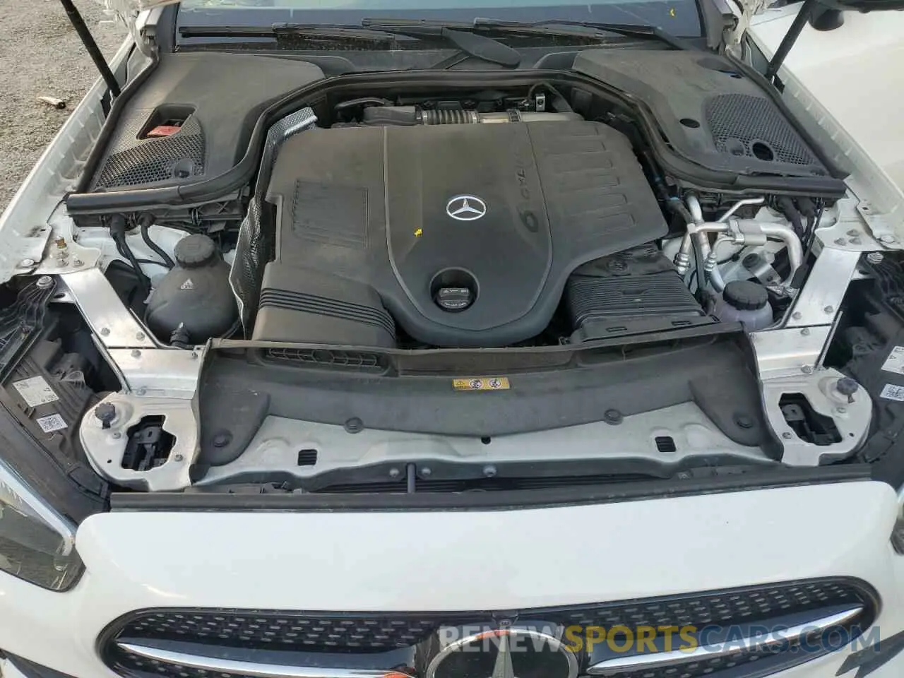 12 fotografías del automóvil dañado W1K1K5JB6PF187575 MERCEDES-BENZ E-CLASS 2023