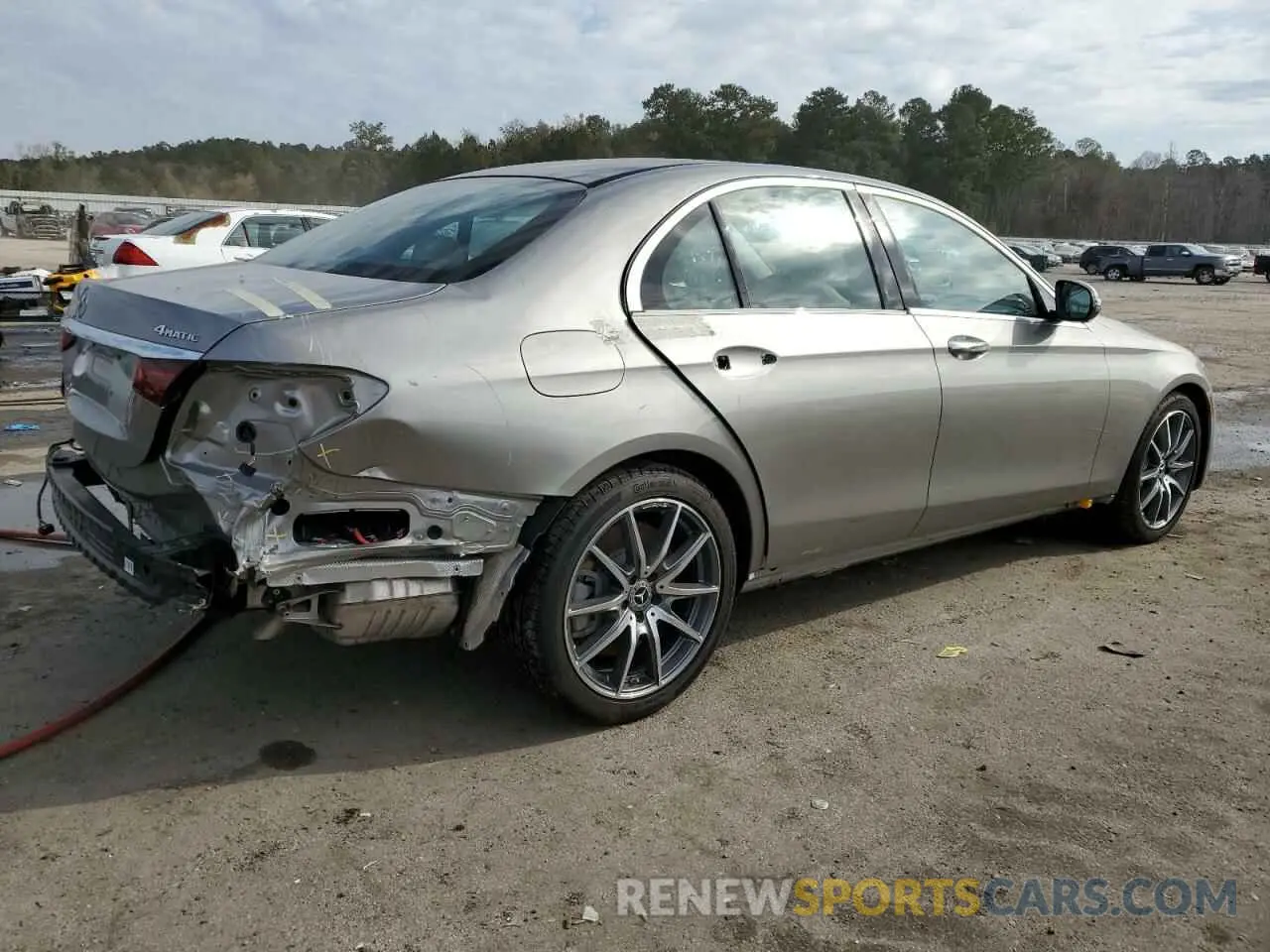 3 fotografías del automóvil dañado W1KZF5KB6PB185466 MERCEDES-BENZ E-CLASS 2023