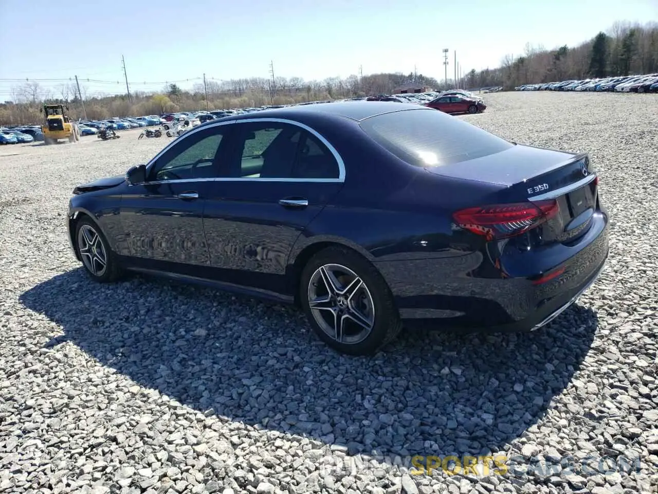 2 fotografías del automóvil dañado W1KZF8EB0PB145915 MERCEDES-BENZ E-CLASS 2023