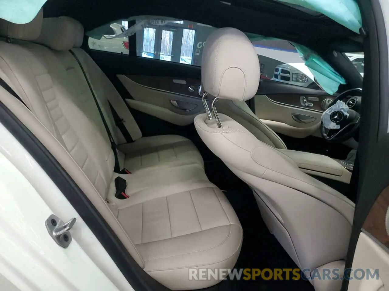 10 fotografías del automóvil dañado W1KZF8EB4PB101996 MERCEDES-BENZ E-CLASS 2023