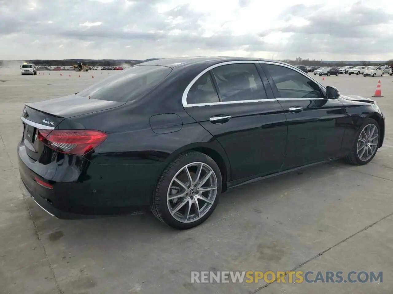 3 fotografías del automóvil dañado W1KZF8EB8PB119448 MERCEDES-BENZ E-CLASS 2023