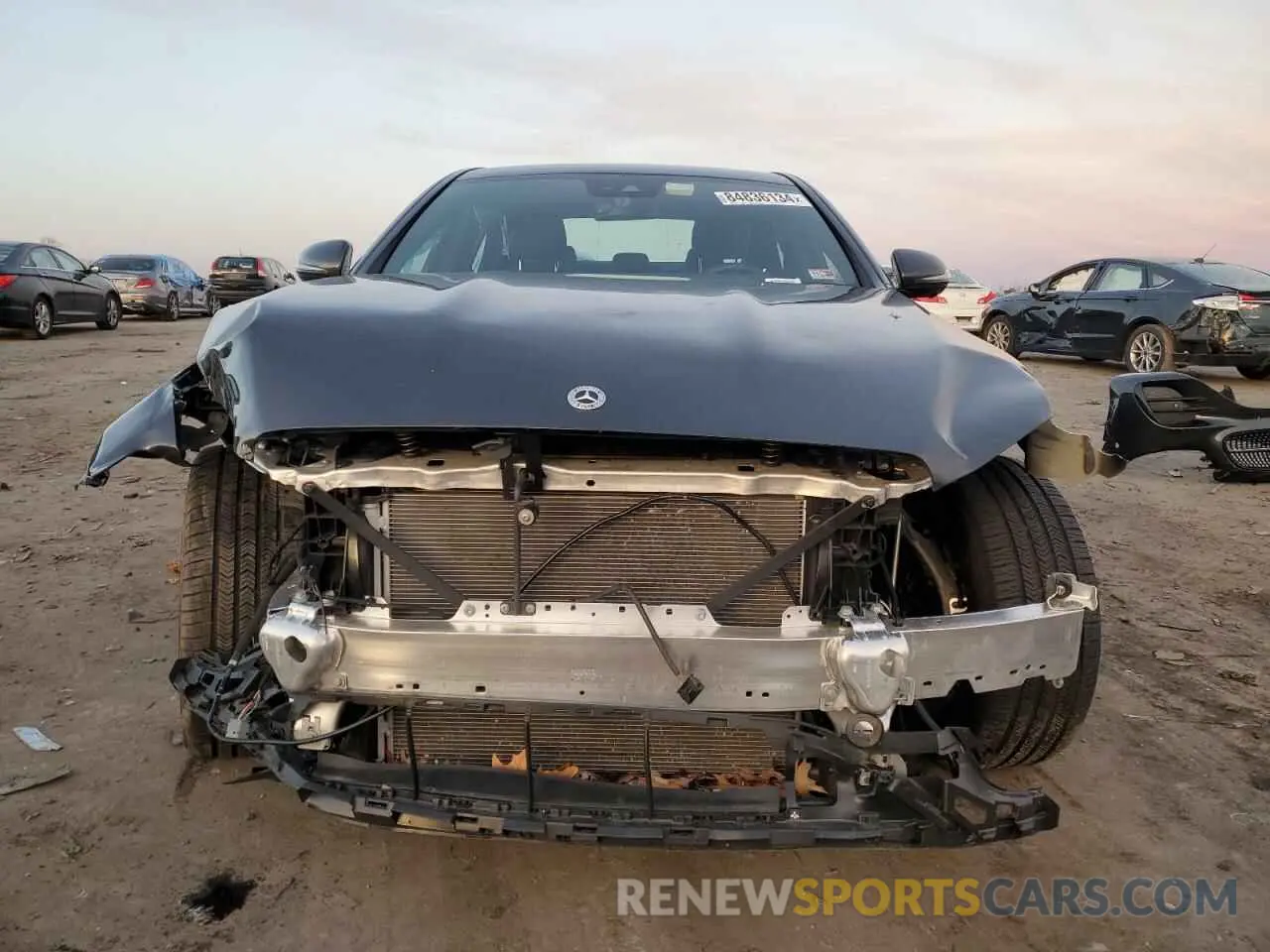 5 fotografías del automóvil dañado W1KZF8EB8PB189354 MERCEDES-BENZ E-CLASS 2023