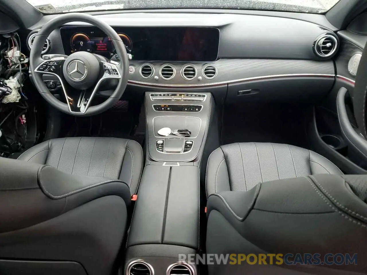 8 fotografías del automóvil dañado W1KZF8EB9PB185667 MERCEDES-BENZ E-CLASS 2023