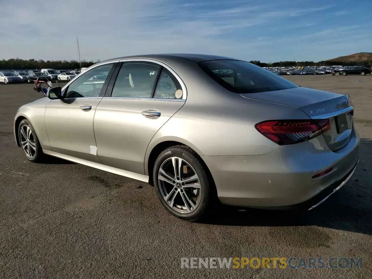 2 fotografías del automóvil dañado W1KZF8EBXPB176041 MERCEDES-BENZ E-CLASS 2023