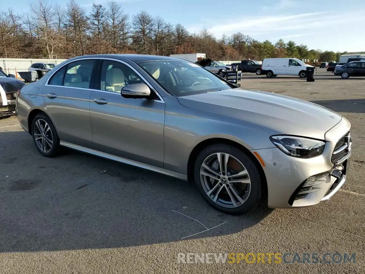 4 fotografías del automóvil dañado W1KZF8EBXPB176041 MERCEDES-BENZ E-CLASS 2023