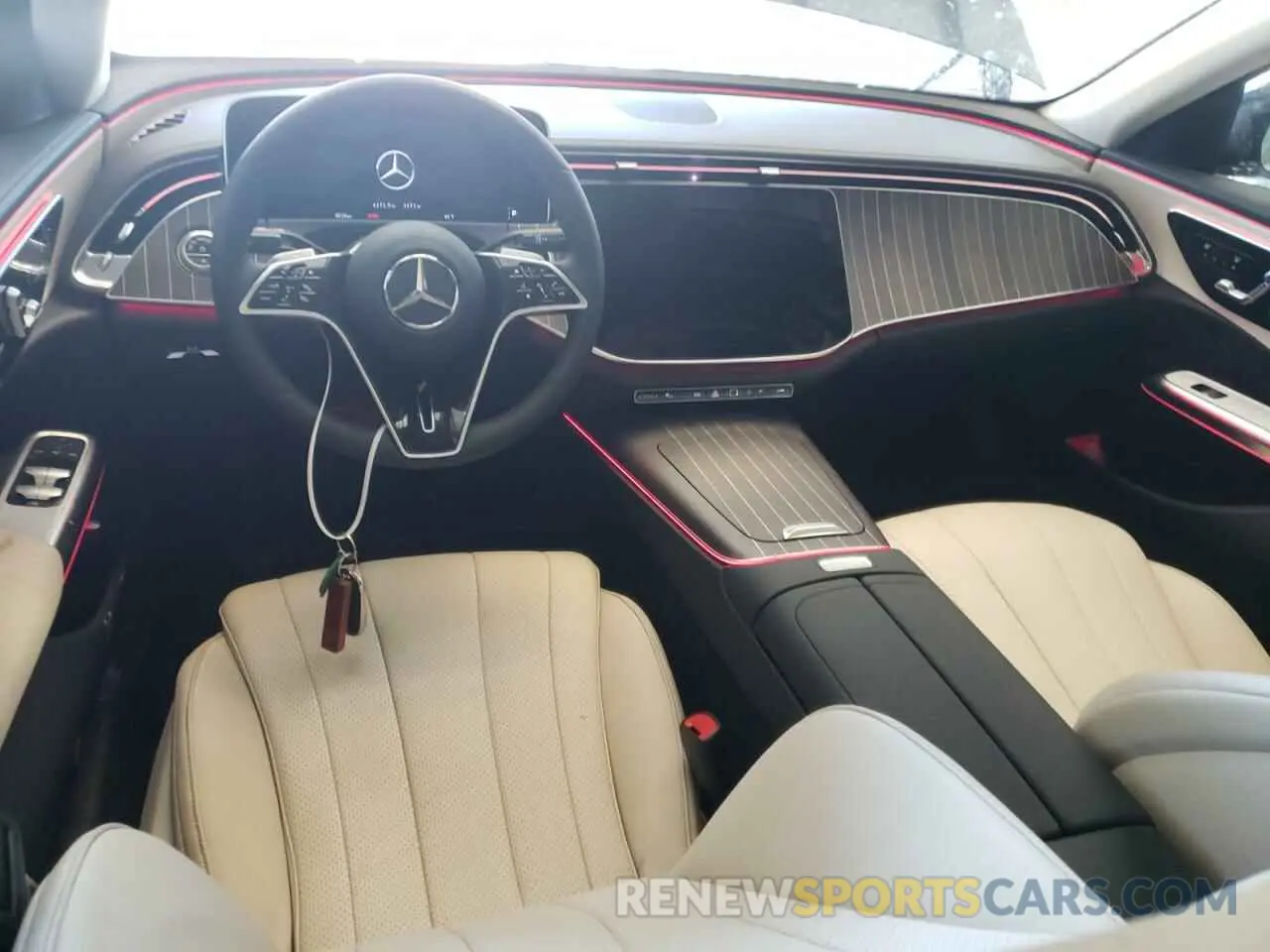 8 fotografías del automóvil dañado W1KLF4GB4SA145846 MERCEDES-BENZ E-CLASS 2025