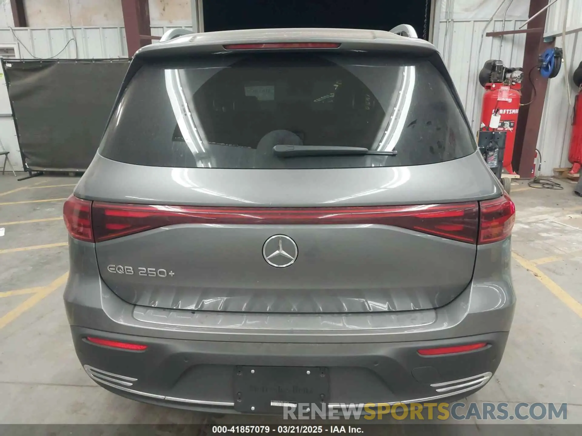16 fotografías del automóvil dañado W1N9M0CB1RN100769 MERCEDES-BENZ EQB 2025