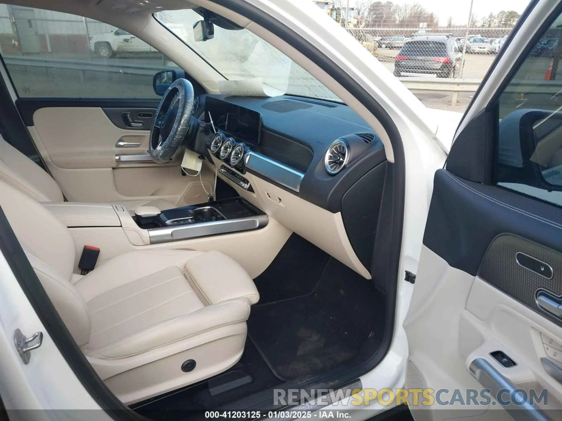 5 fotografías del automóvil dañado W1N9M0CB1PN057869 MERCEDES-BENZ EQB 250 SUV 2023