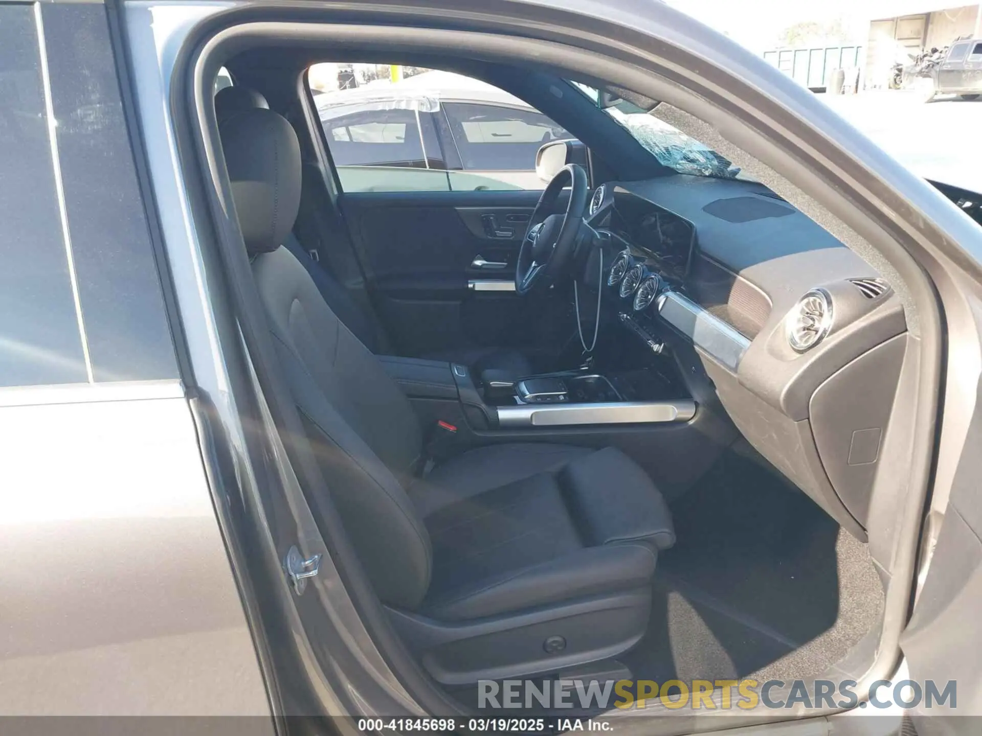 5 fotografías del automóvil dañado W1N9M0CB6PN051114 MERCEDES-BENZ EQB 250 SUV 2023