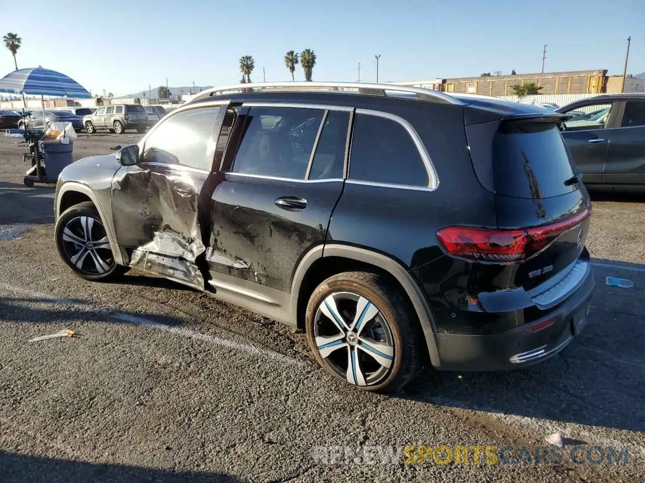 2 fotografías del automóvil dañado W1N9M0KB0PN059999 MERCEDES-BENZ EQB 300 4M 2023