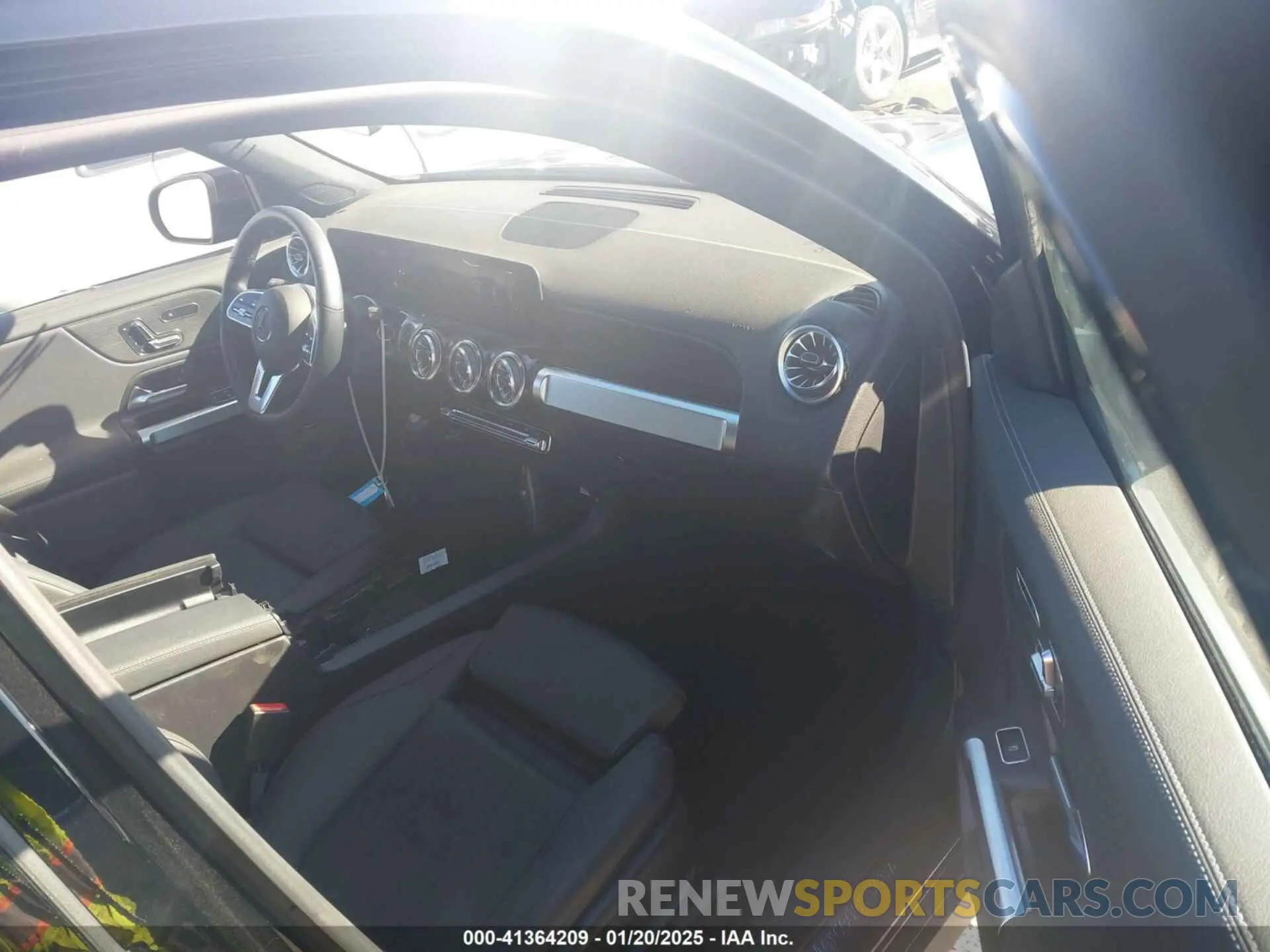 5 fotografías del automóvil dañado W1N9M0KB2PN070986 MERCEDES-BENZ EQB 300 SUV 2023