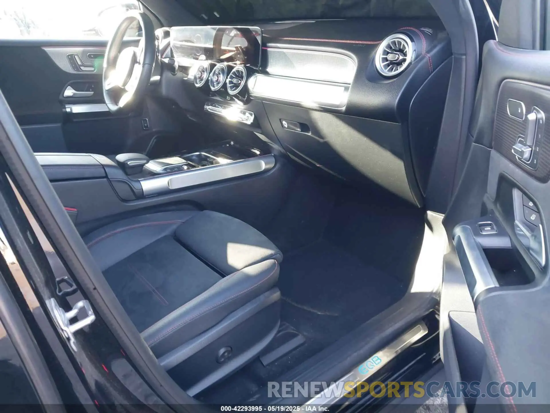 5 fotografías del automóvil dañado W1N9M0KB3PN074853 MERCEDES-BENZ EQB 300 SUV 2023