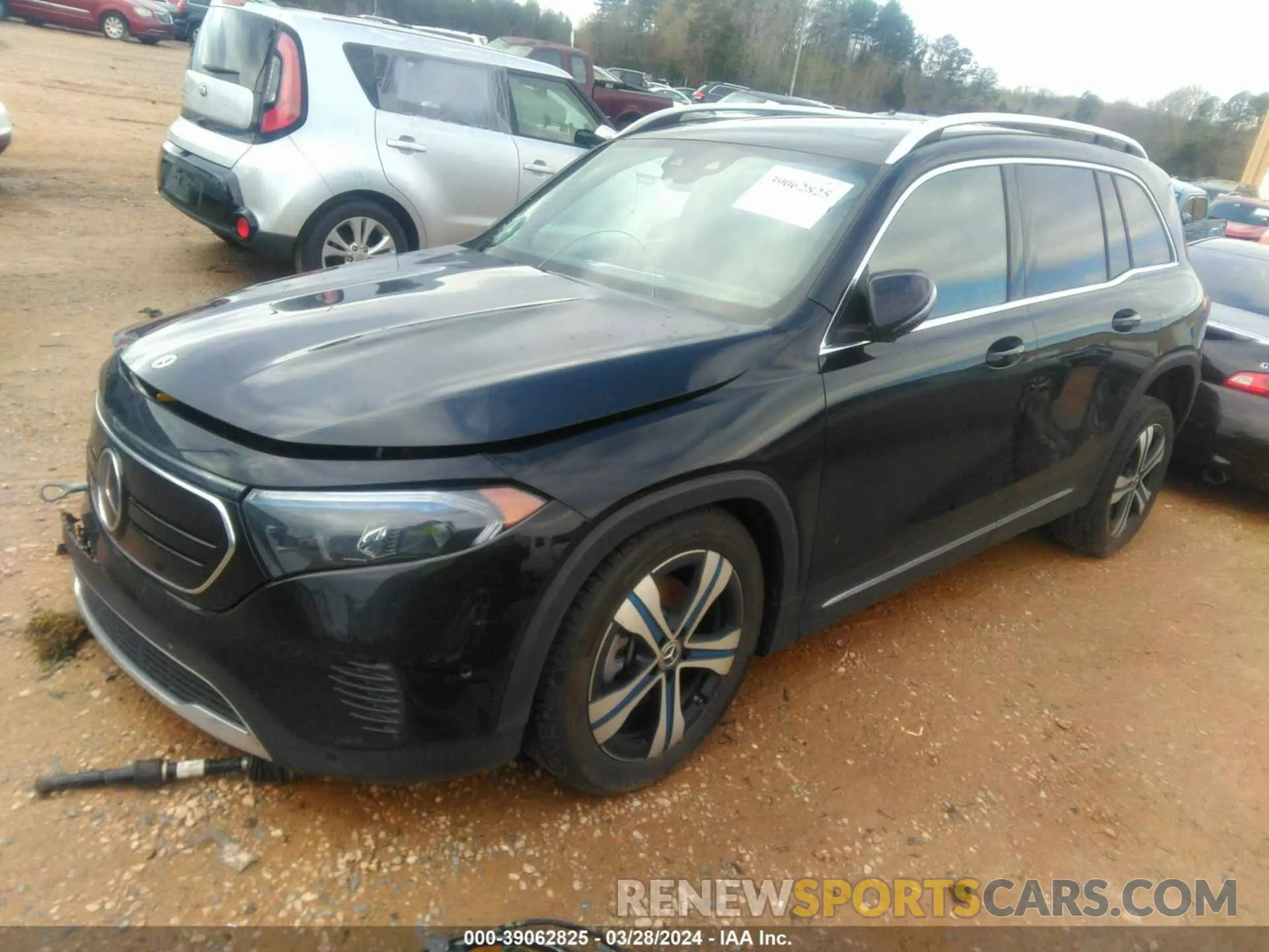 2 fotografías del automóvil dañado W1N9M0KB4PN063361 MERCEDES-BENZ EQB 300 SUV 2023