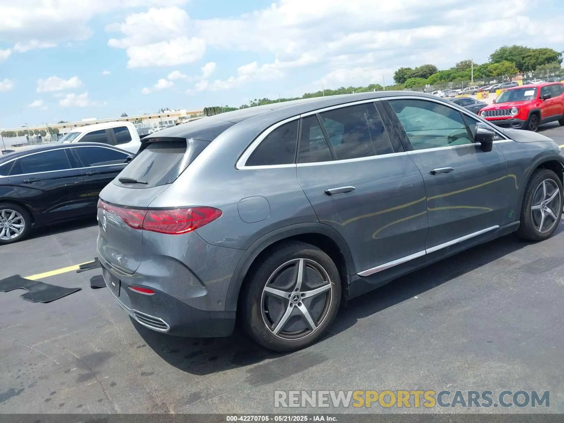 4 fotografías del automóvil dañado 4JGGM2BB7RA043931 MERCEDES-BENZ EQE 2024