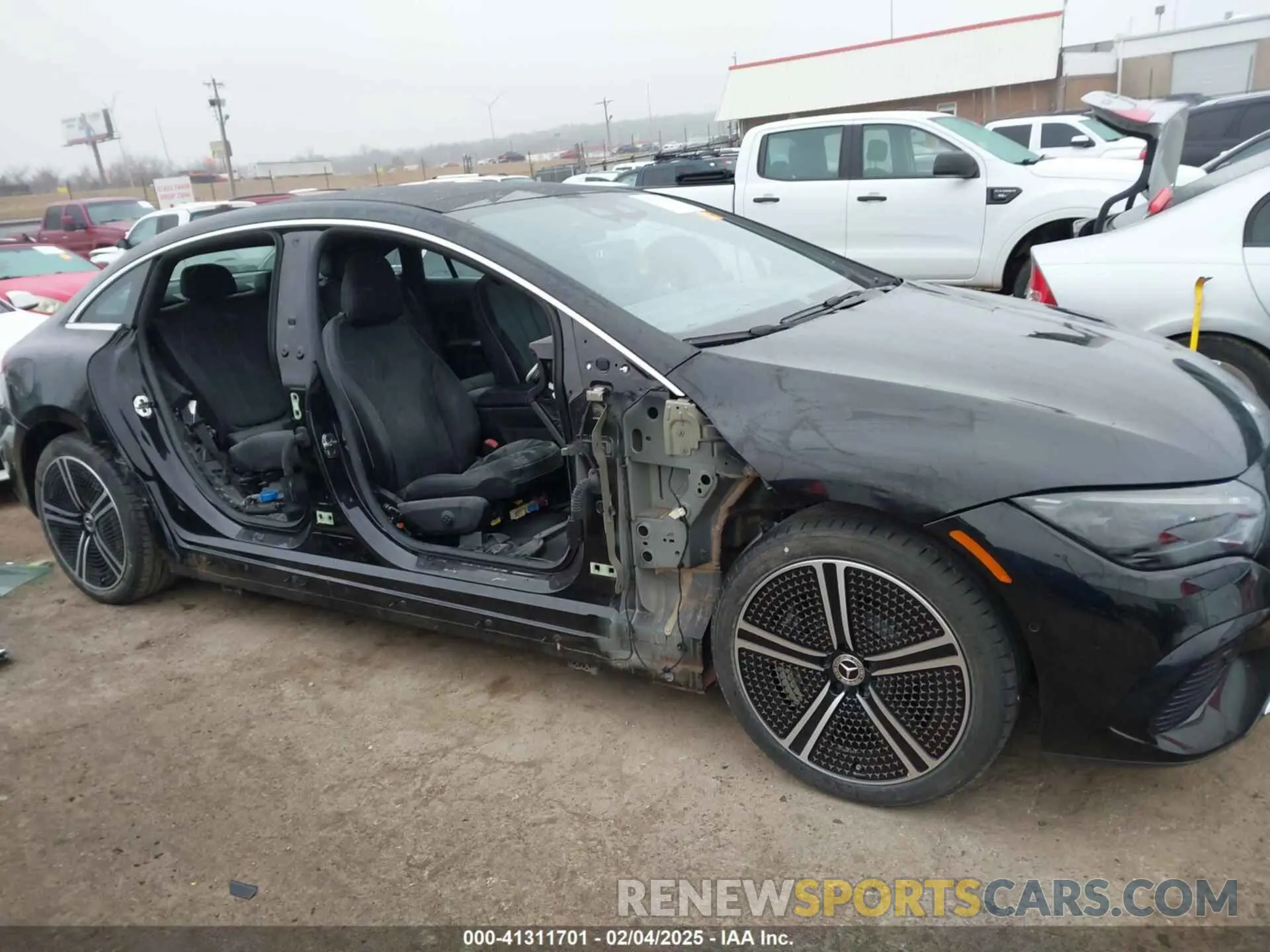 14 fotografías del automóvil dañado W1KEG2BB5PF014453 MERCEDES-BENZ EQE 350 2023