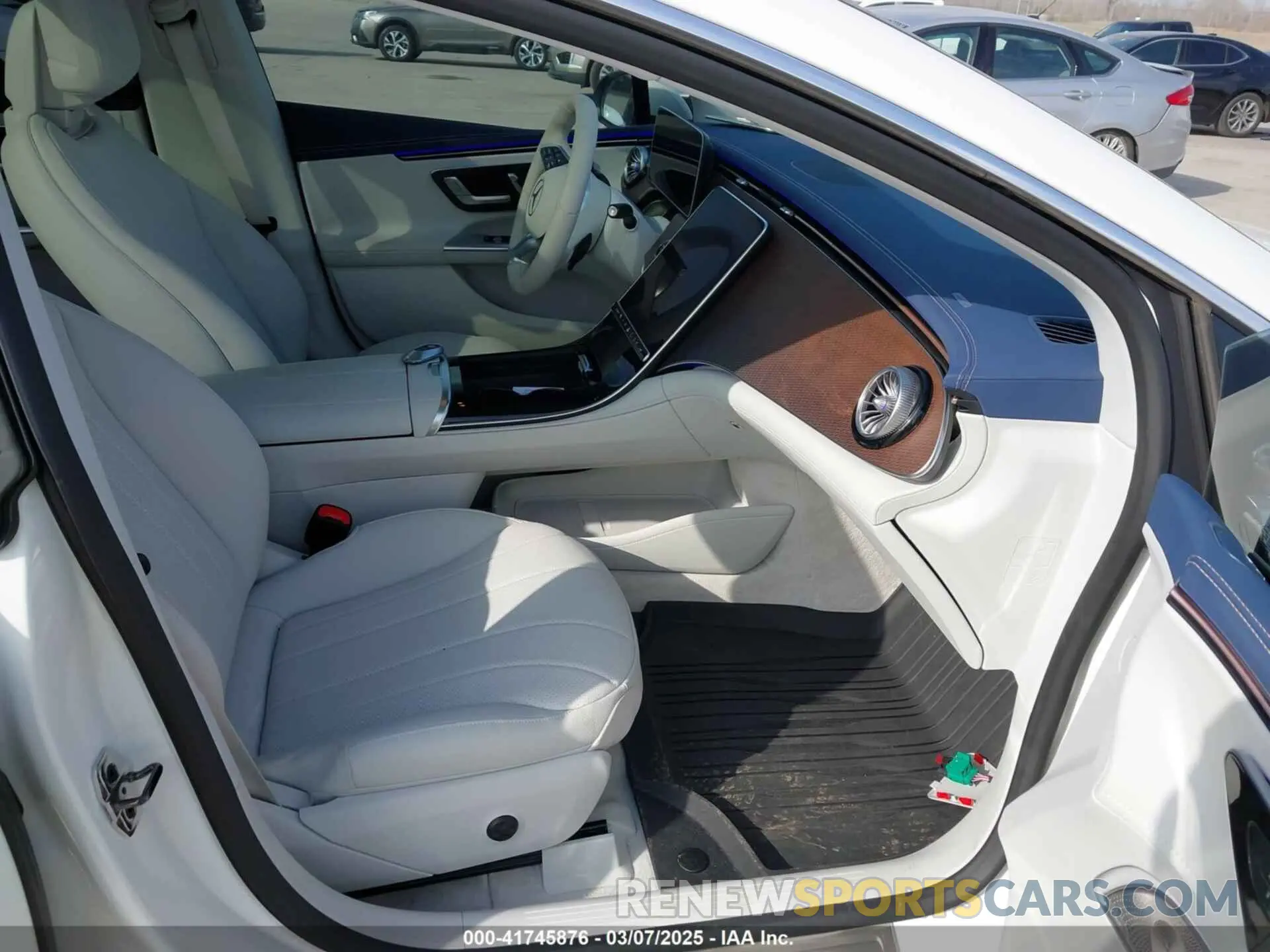 5 fotografías del automóvil dañado W1KEG2BB4RF061041 MERCEDES-BENZ EQE 350+ 2024