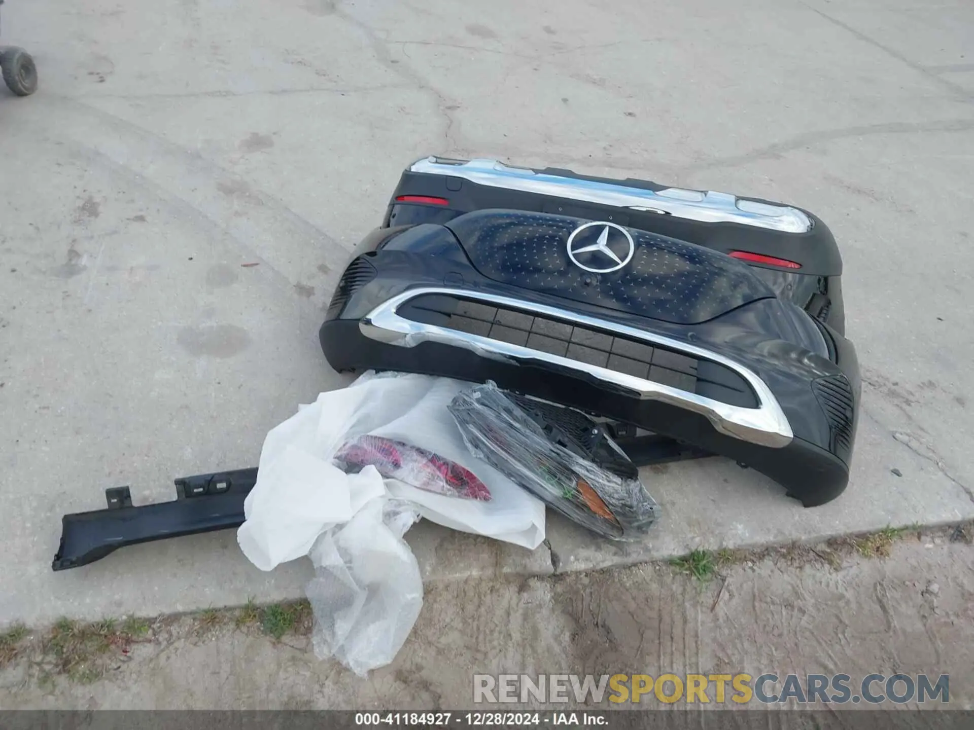 12 fotografías del automóvil dañado 4JGGM2BB0PA014994 MERCEDES-BENZ EQE 350+ SUV 2023