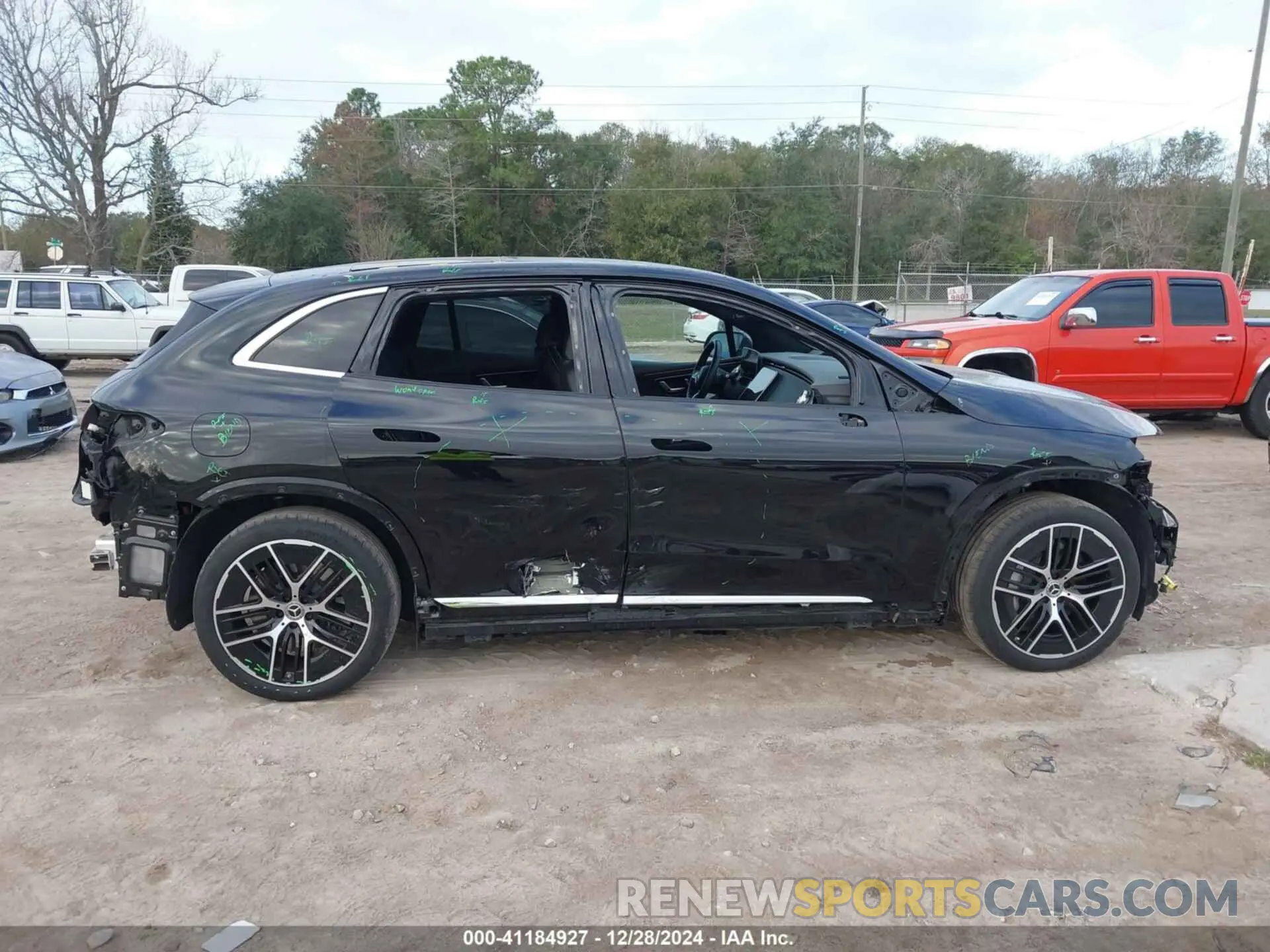 14 fotografías del automóvil dañado 4JGGM2BB0PA014994 MERCEDES-BENZ EQE 350+ SUV 2023