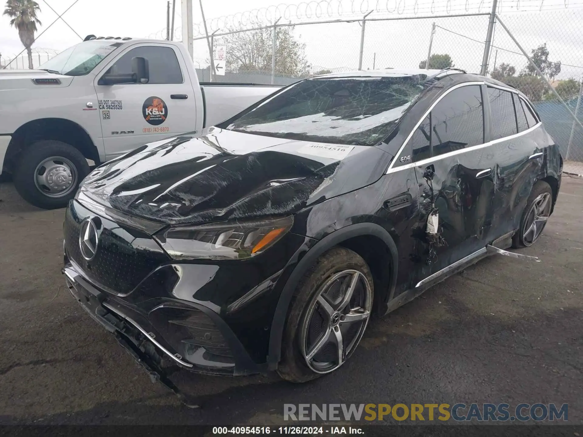 2 fotografías del automóvil dañado 4JGGM2BB2PA001387 MERCEDES-BENZ EQE 350+ SUV 2023