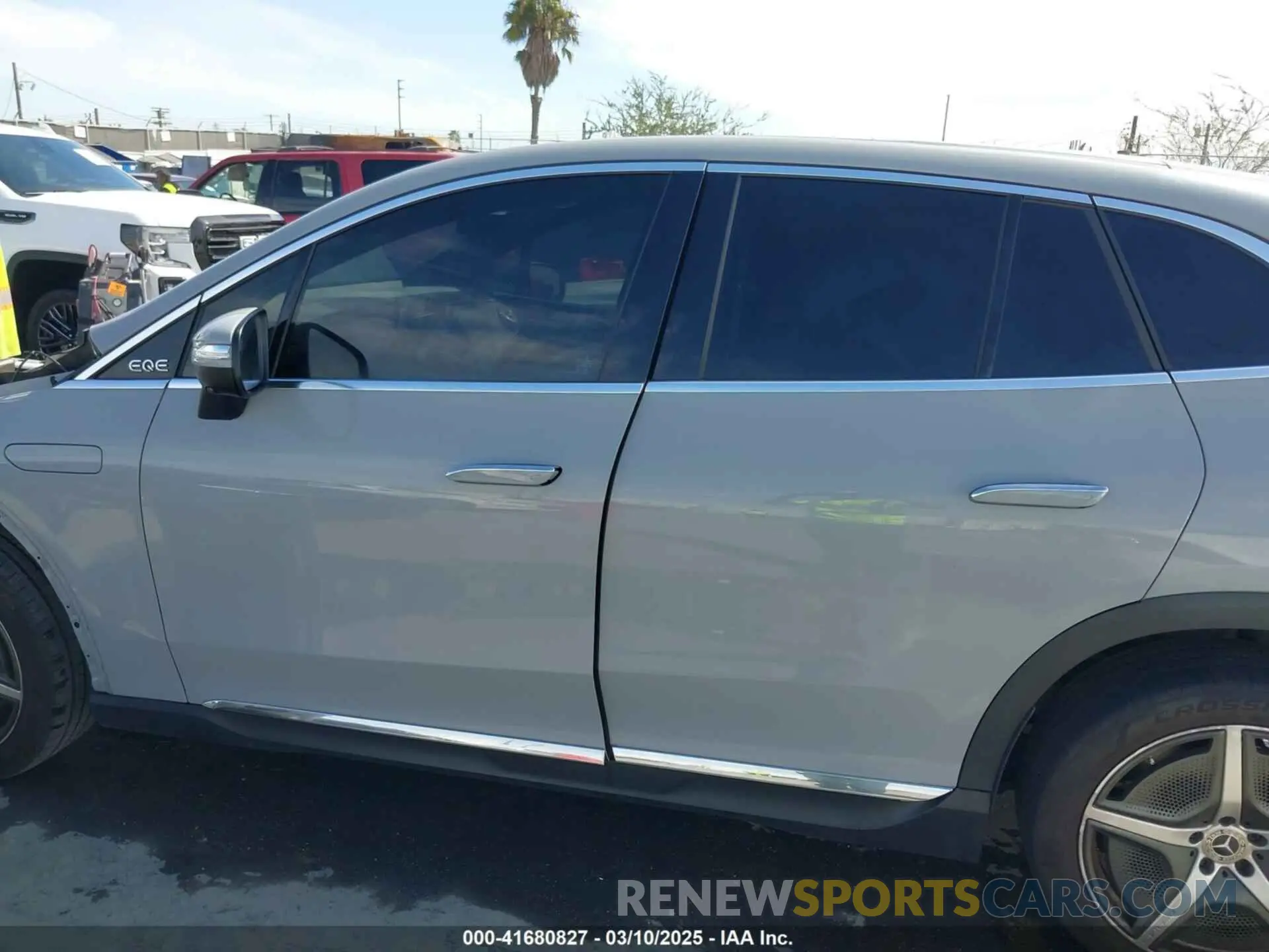 13 fotografías del automóvil dañado 4JGGM2BB4PA014626 MERCEDES-BENZ EQE 350+ SUV 2023