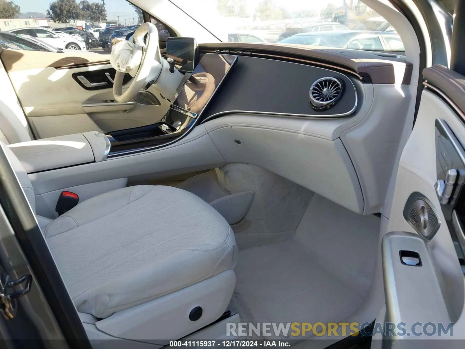 5 fotografías del automóvil dañado 4JGGM2BB4PA031099 MERCEDES-BENZ EQE 350+ SUV 2023
