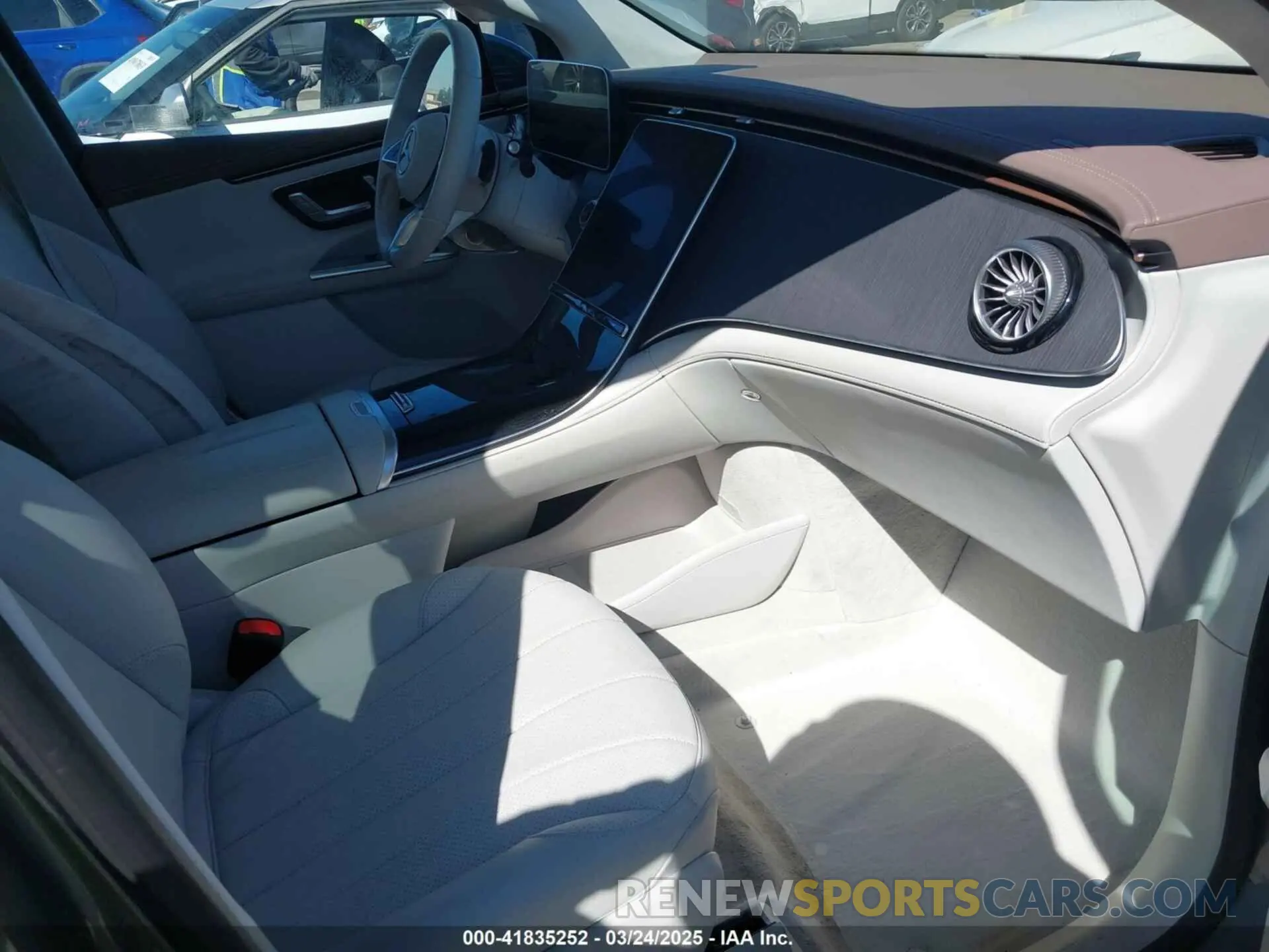 5 fotografías del automóvil dañado 4JGGM2BB4PA038389 MERCEDES-BENZ EQE 350+ SUV 2023
