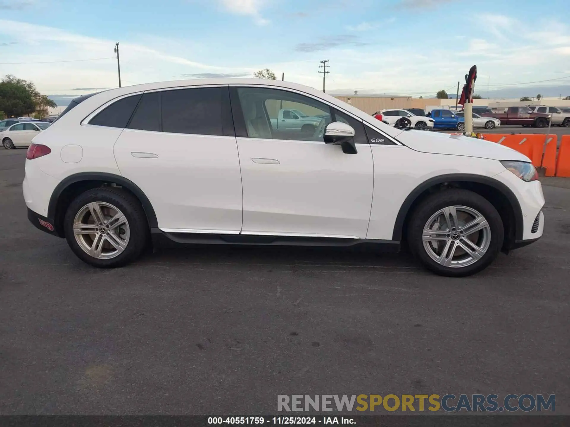13 fotografías del automóvil dañado 4JGGM2BB6PA009864 MERCEDES-BENZ EQE 350+ SUV 2023